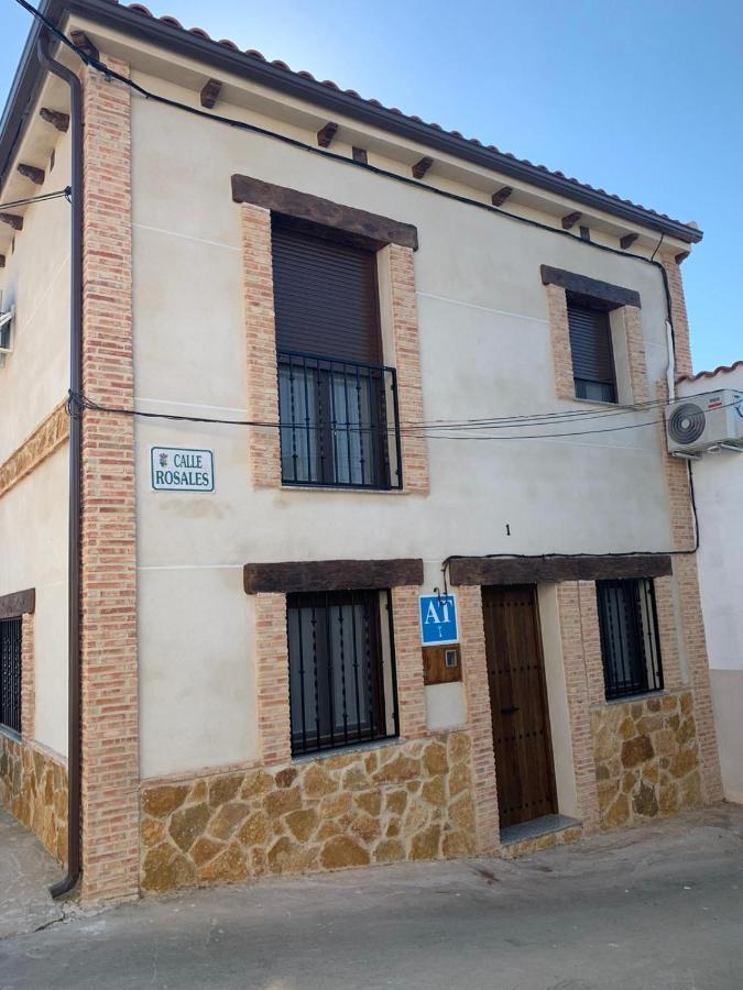 La Fuentenita Santa Cruz de Paniagua Exteriör bild